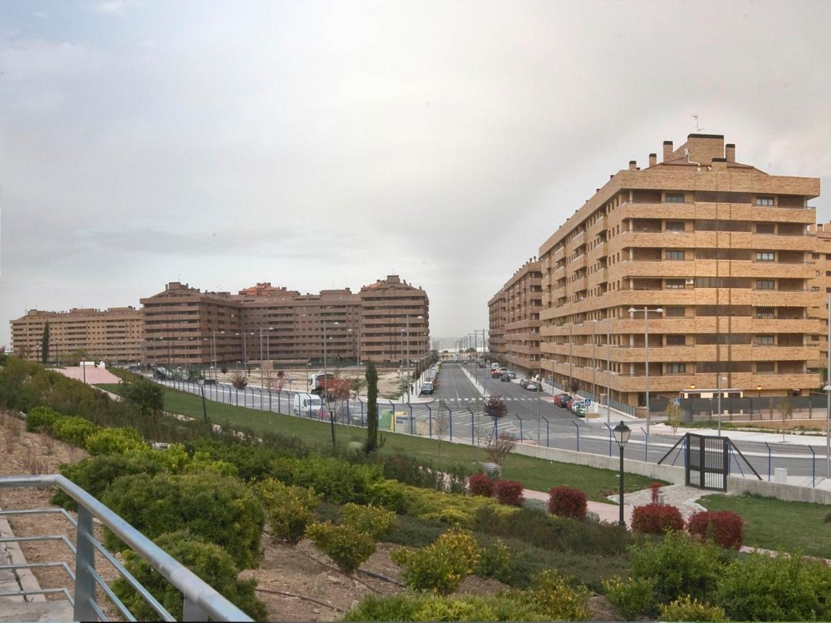 شقة Aires De Toledo-Parque Warner Y Madrid En Familia المظهر الخارجي الصورة